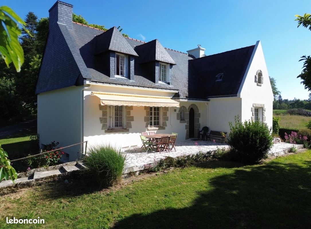 Maison 10 pièces 168 m² · à Pluherlin · 168 m² · 229 000 €