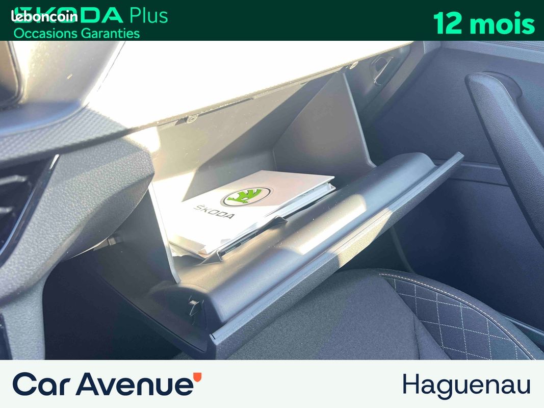 SKODA Kamiq 1.0 TSI Evo 110 Ambition / Smartlink / Aide au Stationnement / Feux LED / Clim Auto (image 28)