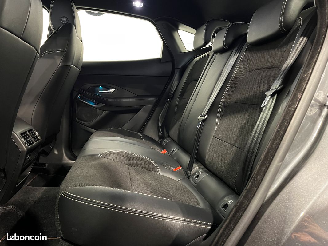 JAGUAR E Pace 2.0 D R-Dynamique 150 Cv (image 10)