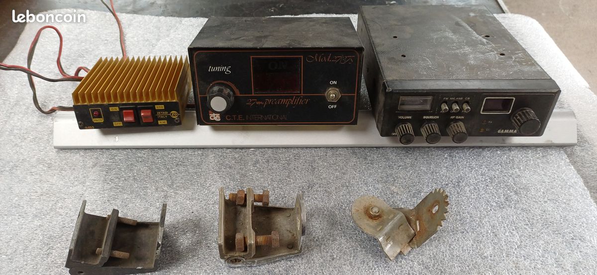 Ensemble Cb( a revoir),amplificateur,porte antenne,preemplificateur, (image 1)