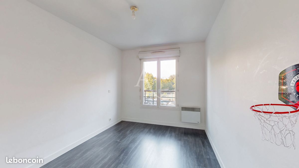 Appartement a louer le plessis-robinson - 4 pièce(s) - 92 m2 - Surfyn