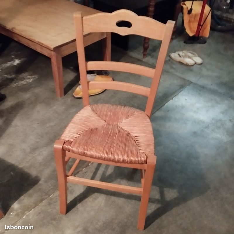Lot de 8 chaises paillées (image 1)