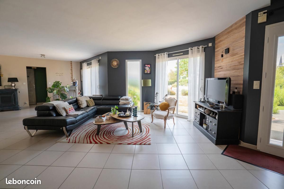 Maison 5 pièces 160 m² · à Mozé-sur-Louet · 160 m² · 389 300 €