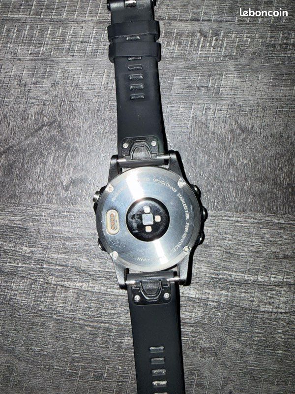 Garmin Fenix 5S (image 1)