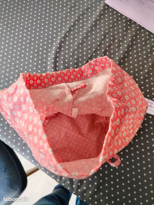 Sac à dos maternelle Papa Pique et Maman Coud (image 3)