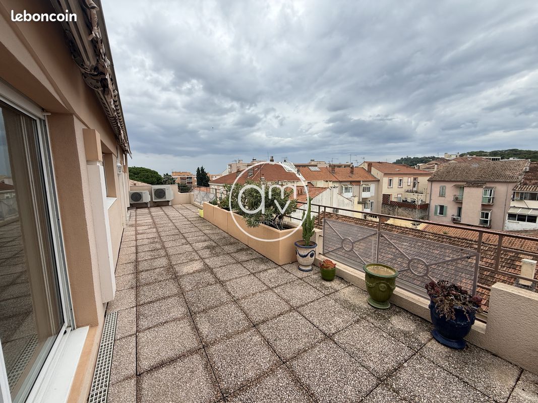 Appartement 5 pièces 111 m² · à Hyères · 111 m² · 1 490 €/mois