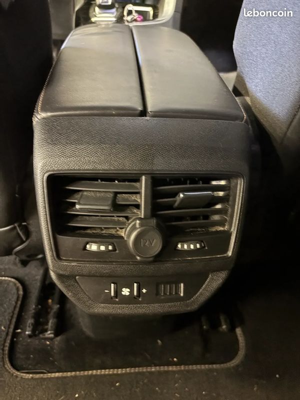 PEUGEOT 5008 1.5 HDI 130 GT Line - 7 places - GARANTIE 12 MOIS - 2018 - Boîte auto - Suivi complet (image 22)