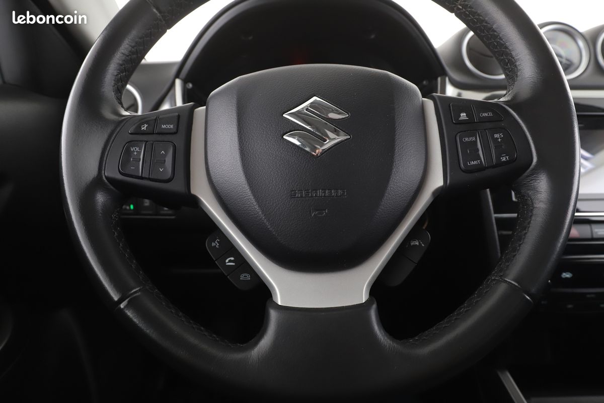 Suzuki Vitara 1.4 BoosterJet Hybrid Style Auto 129 ch (image 15)