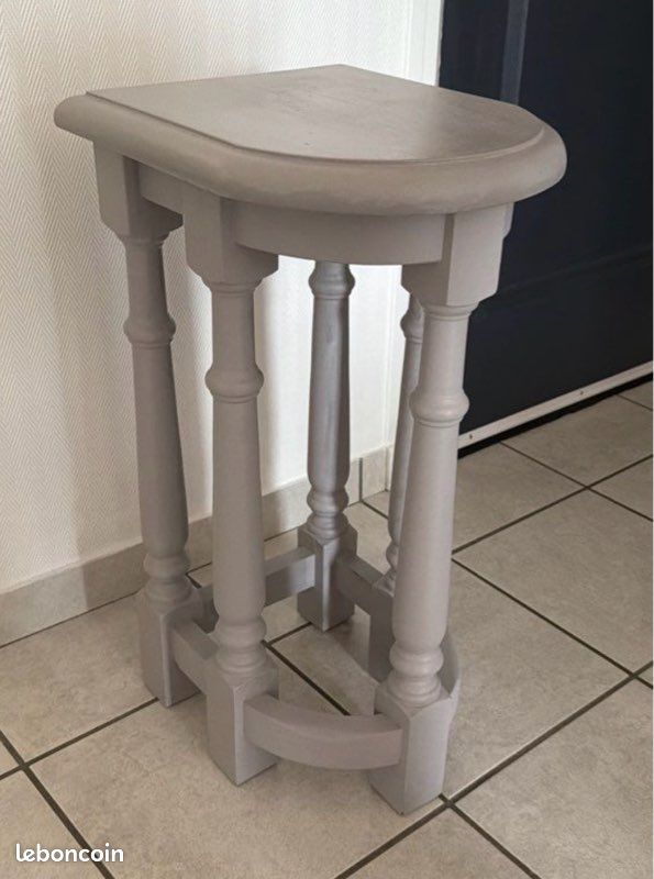 Table guéridon (image 1)