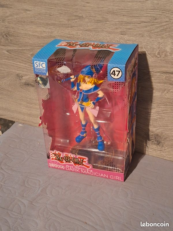 Figurine Yu-Gi-Oh Dark Magician Girl – ABYstyle SFC n°47 – Boîte (image 1)