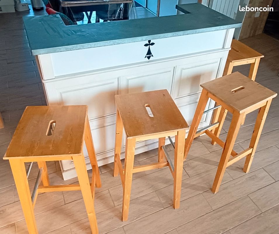 Bar et tabourets (image 1)