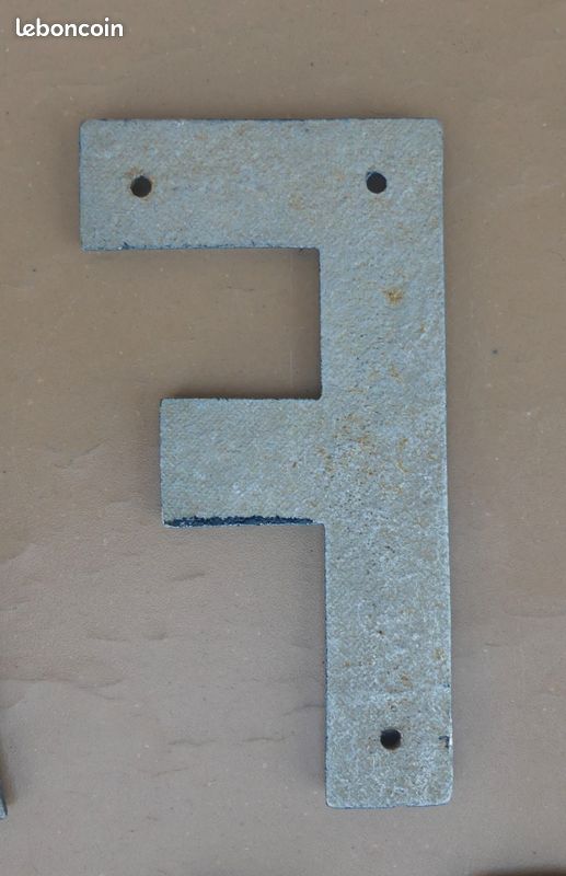 Ancienne lettre d'enseigne "F" grand ALU peint déco industrielle loft garage usine épicerie (image 2)