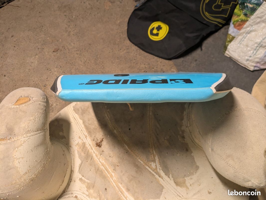 Body board + housse + palme (image 4)