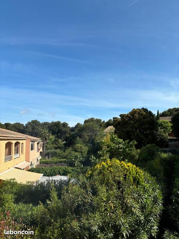 Appartement 2 pièces 35 m² · à Sanary-sur-Mer · 35 m² · 755 €