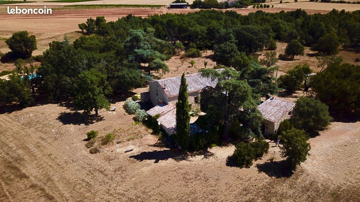 Maison 20 pièces 465 m² · à Quinson · 465 m² · 998 000 €