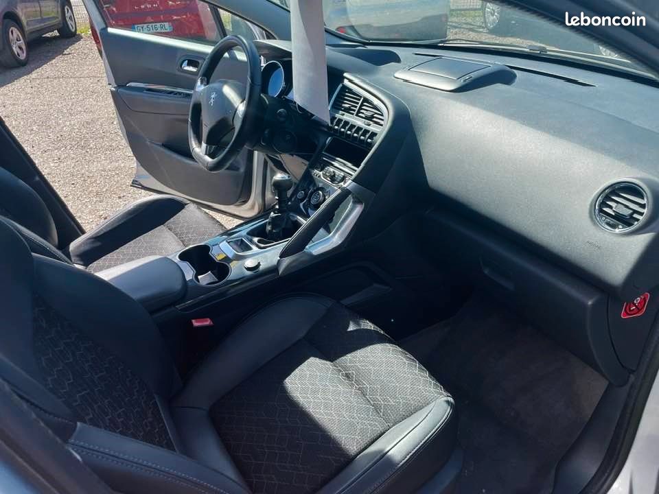 Peugeot 3008 1.6 HDI 115 FAP ALLURE Garantie (image 6)