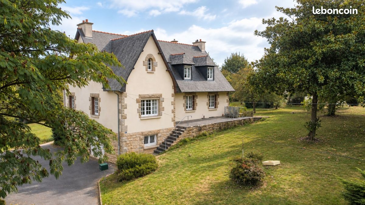 Maison 8 pièces 165 m² · à Lamballe-Armor · 165 m² · 374 400 €