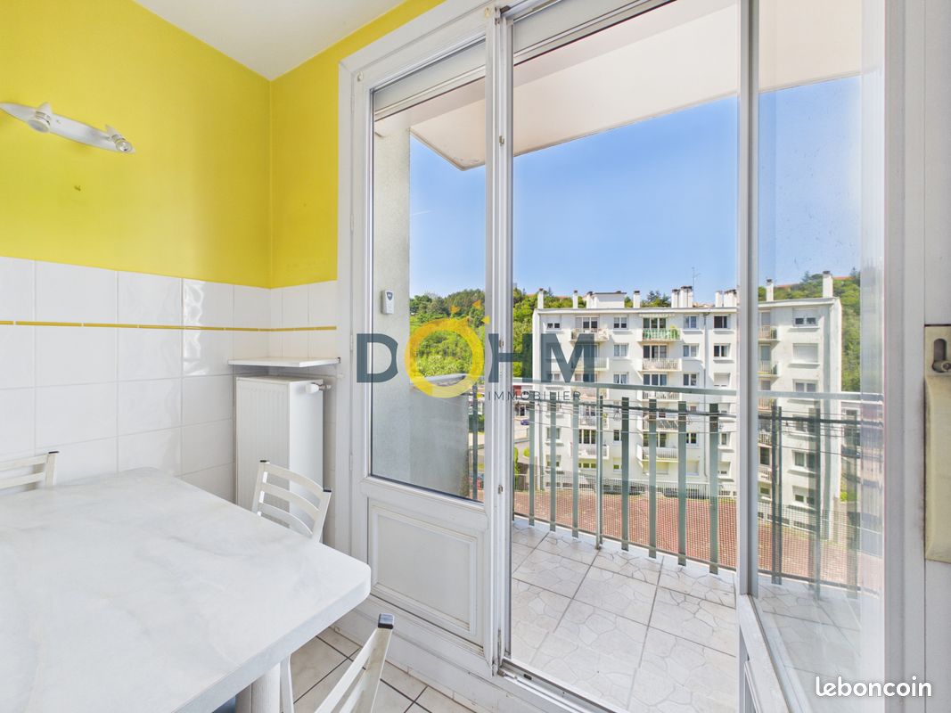Appartement 4 pièces 75 m² · à Saint-Étienne · 75 m² · 89 000 €