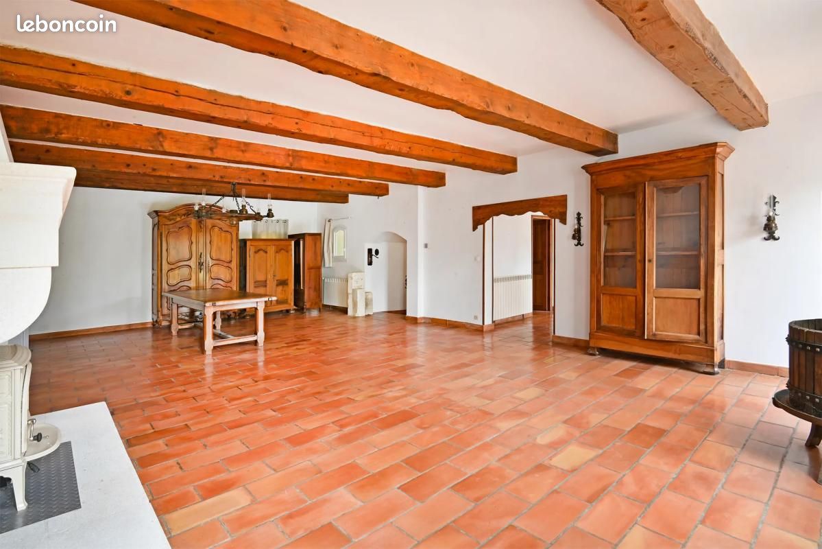 Maison 7 pièces 286 m² · à Vauvert · 286 m² · 999 000 €