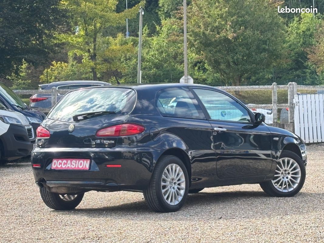 ALFA ROMEO 147 1.6i 105ch (image 2)