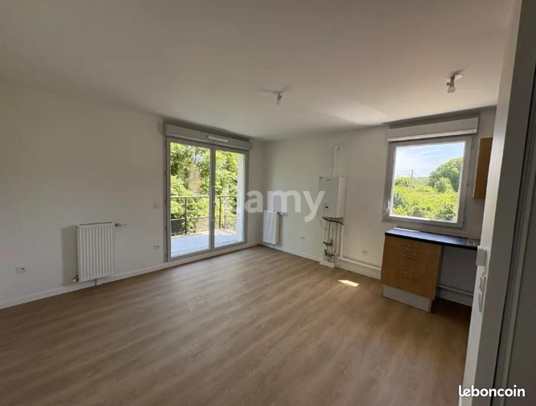 Appartement 3 pièces 60 m² · à Étampes · 60 m² · 825 €