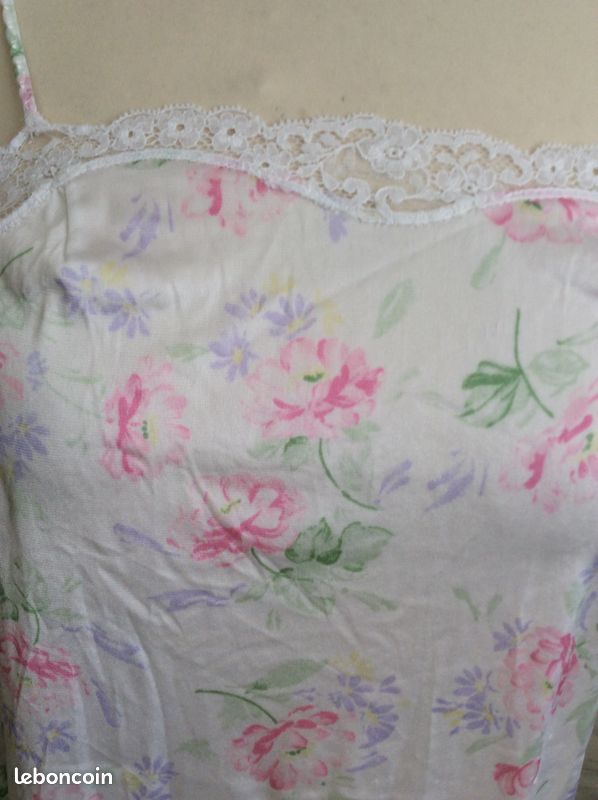 Caraco de nuit fleurs rose vert blanc dentelles 38 LOU 8 euros (image 2)