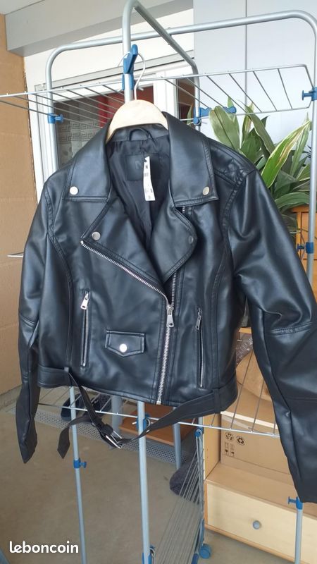 Veste simili cuir Jennyfer neuve avec étiquette Vêtements