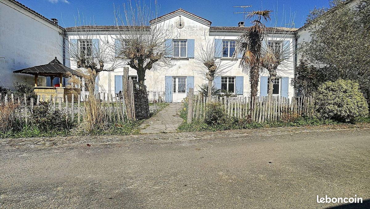 Maison 6 pièces 232 m² · à Cadillac-sur-Garonne · 232 m² · 750 000 €