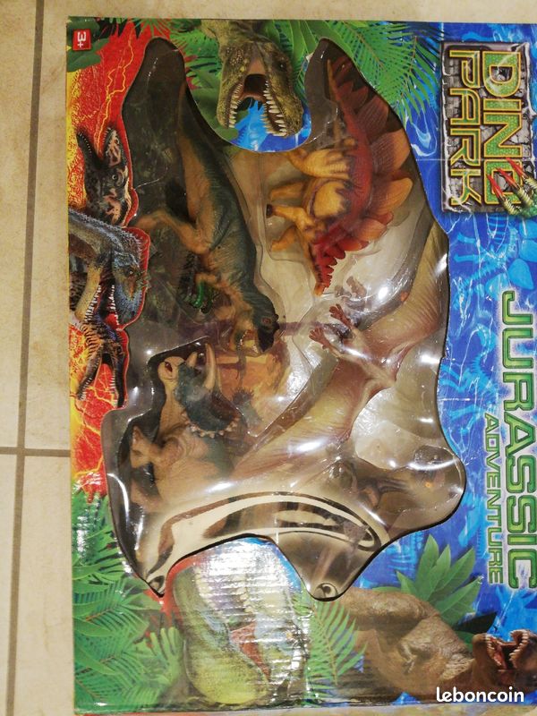 Dino Park Jurassic Adventure (image 1)