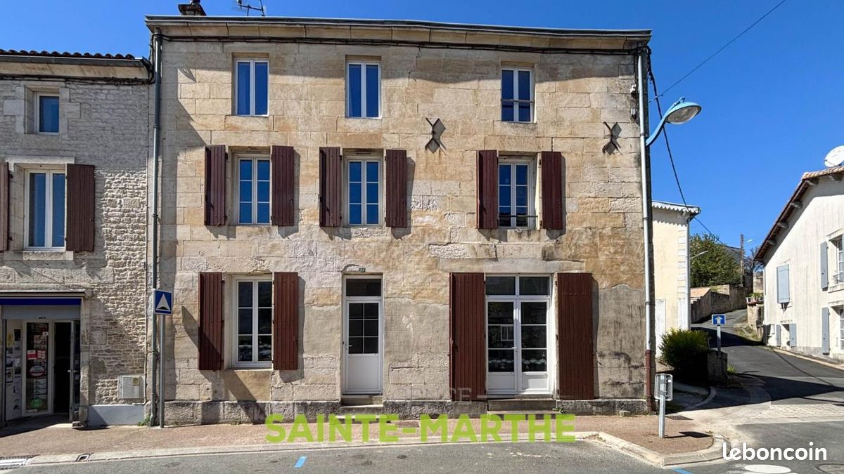 Maison 4 pièces 134 m² · à Benet · 134 m² · 188 000 €