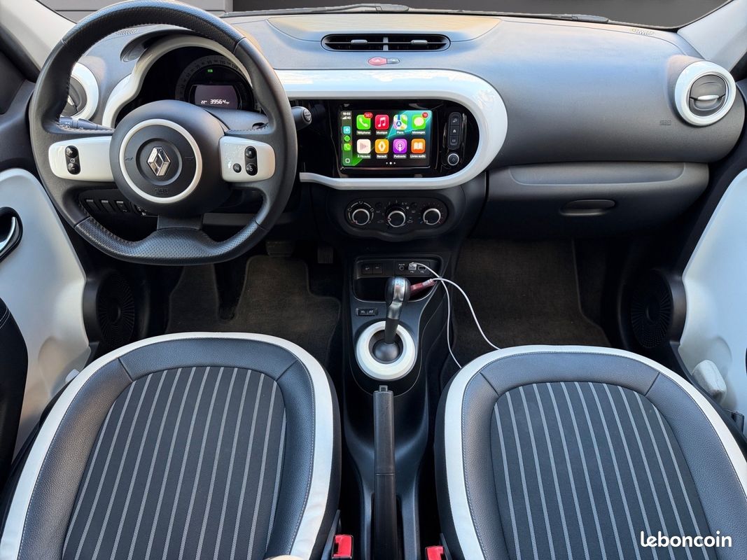 RENAULT TWINGO III TCe 95 EDC Intens CarPlay radar de recul regulateur de vitesse (image 2)