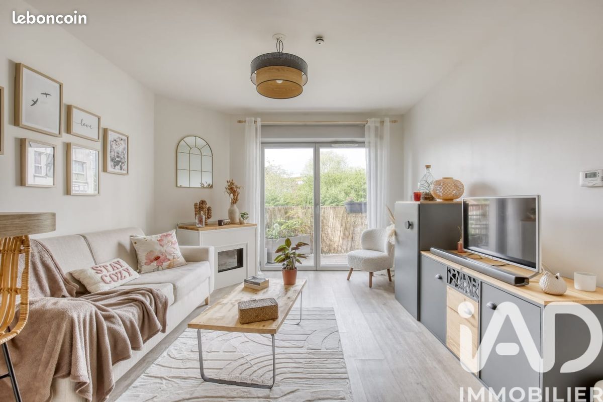 Appartement 2 pièces 42 m² · à Roissy-en-Brie · 42 m² · 175 000 €