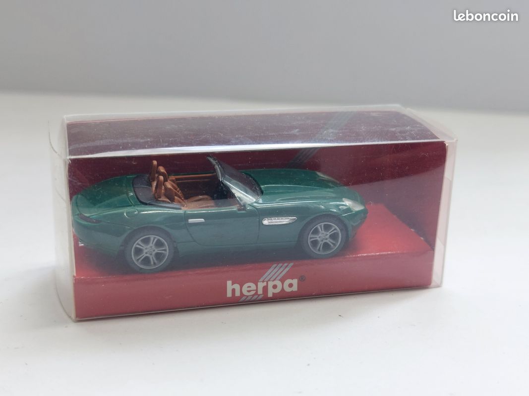 25H Minichamps BMW Z8 Hard Top Vert Métal 1:43 + Boite Coffret Concession BMW