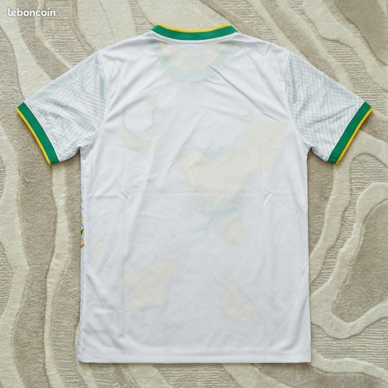 Maillot Brésil 2024 Blanc: Équipez-vous avec Style et Confort