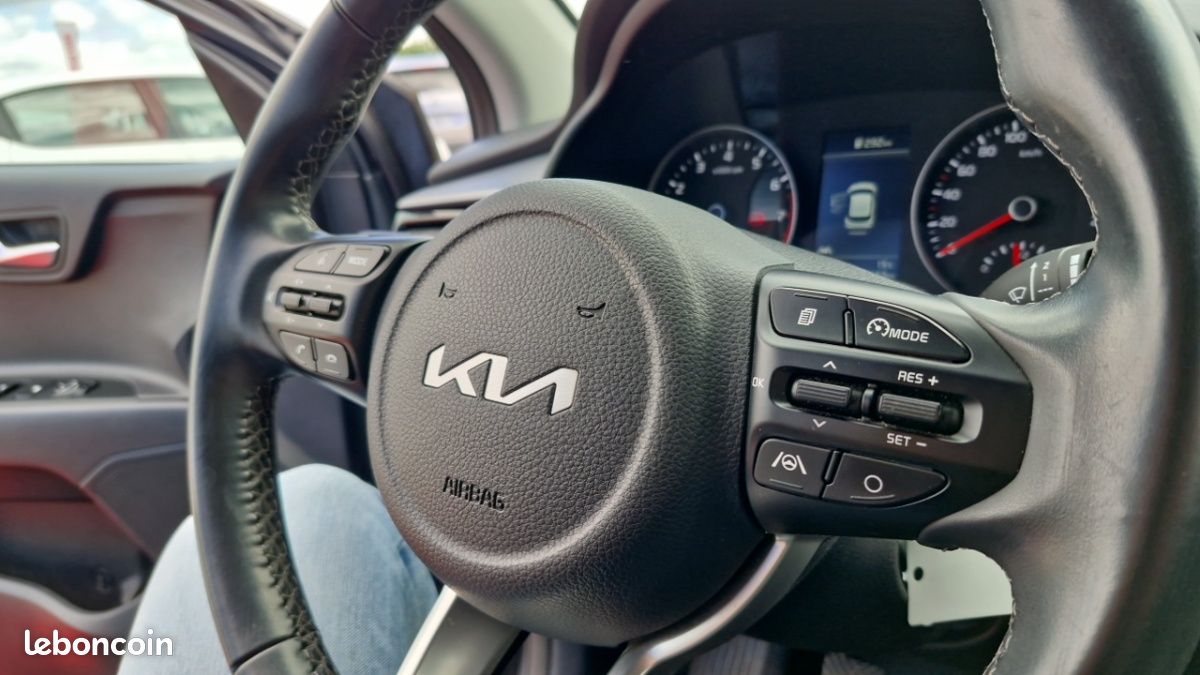 Kia Stonic 1.0 T-GDI 100 CH Active Business (image 15)
