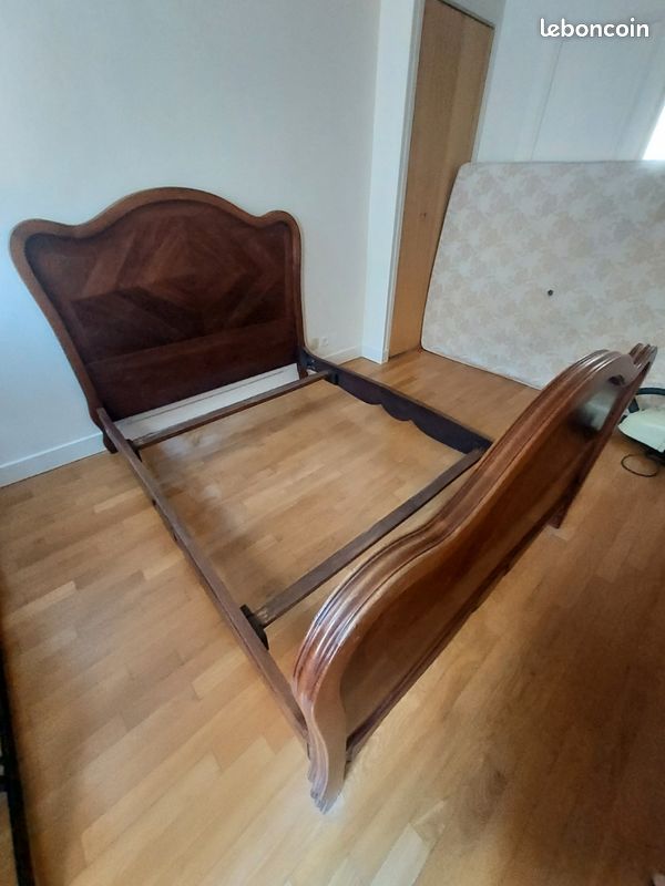 Très beau lit en bois (image 1)