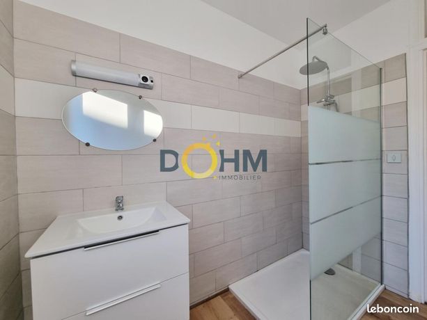 https://img.leboncoin.fr/api/v1/lbcpb1/images/b7/cb/d1/b7cbd1377d7f824ccb1a7e867e92ceeac758f8a3.jpg?rule=ad-image