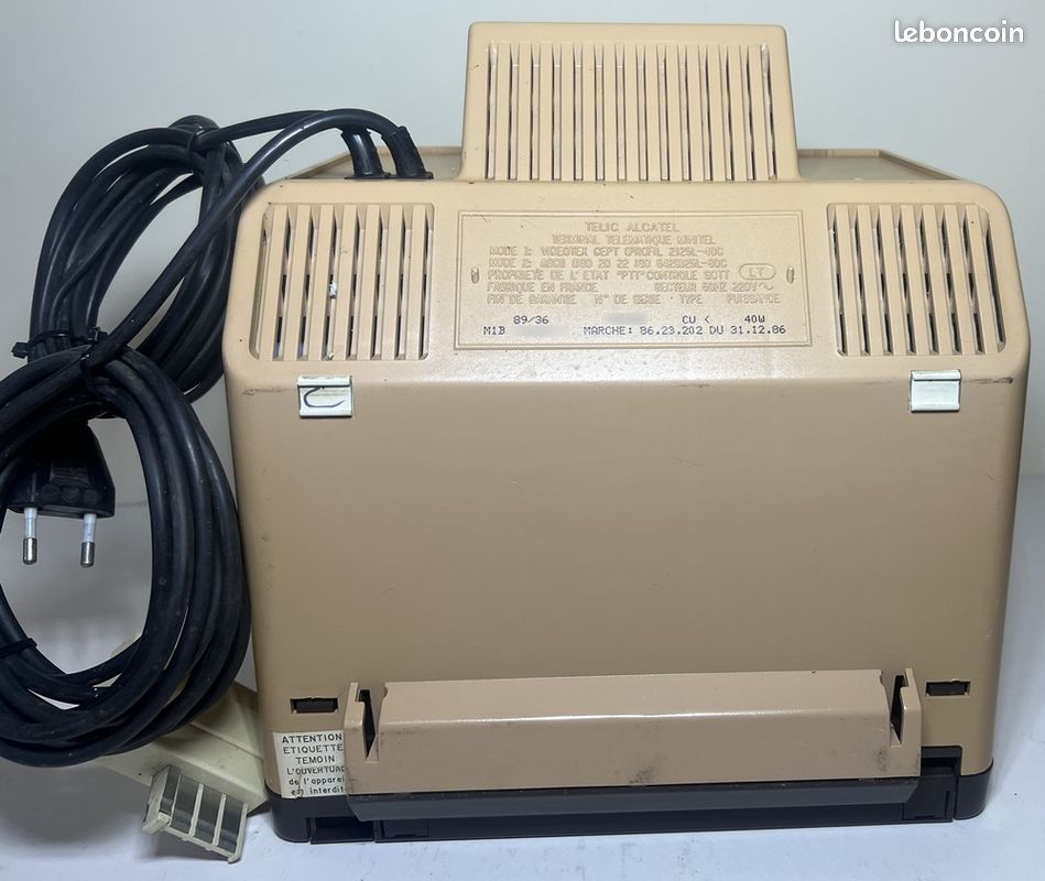Minitel 1B Telic Alcatel 1ère génération en état de marche - boitier cassé sur un angle (image 8)