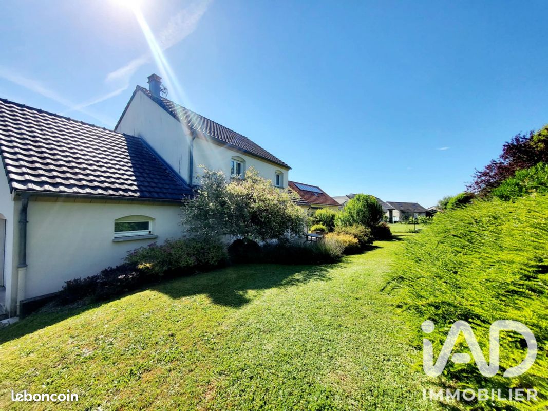 Maison 5 pièces 141 m² · à Réhon · 141 m² · 375 000 €