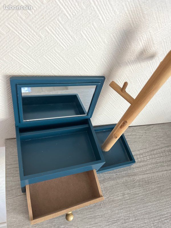 Boîte à bijoux en bois (image 2)