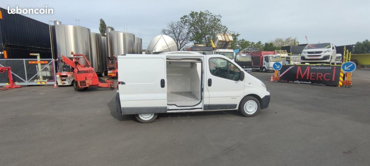 Renault Trafic (image 3)