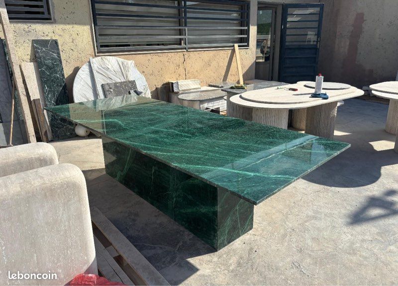 Table marbre (image 1)
