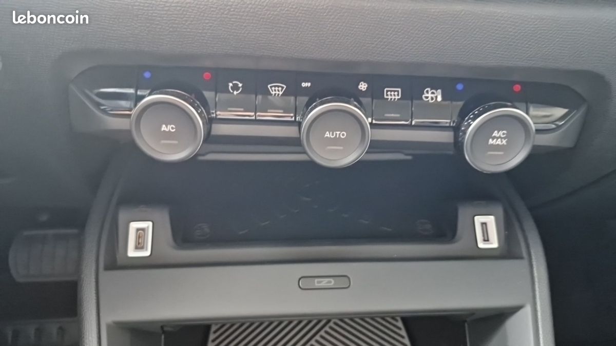 Citroën E-C4 136 CH AUTONOMIE STANDARD AUTOMATIQUE MAX (image 23)