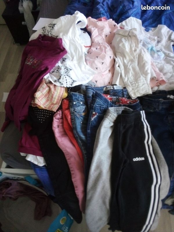 Vends habits 6/8 ans (image 1)
