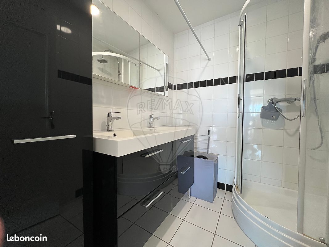 Appartement a louer sainte-foy-les-lyon - 3 pièce(s) - 68 m2 - Surfyn