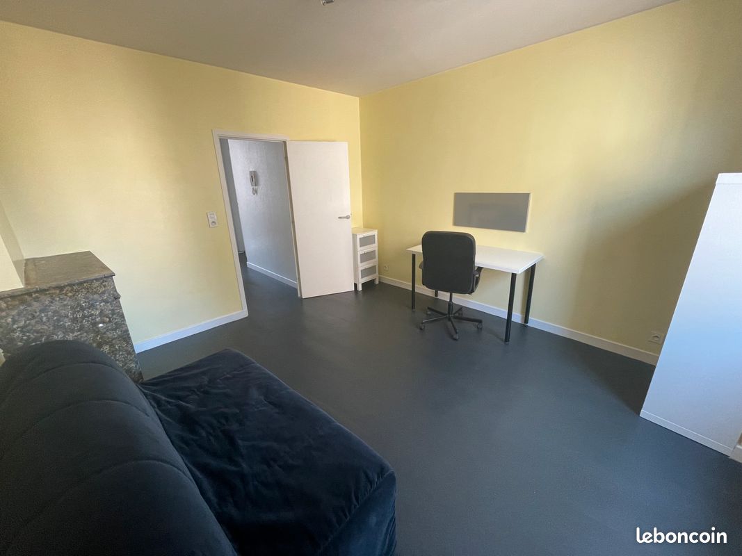 Appartement 1 pièce 22 m² · à Aubière · 22 m² · 450 €