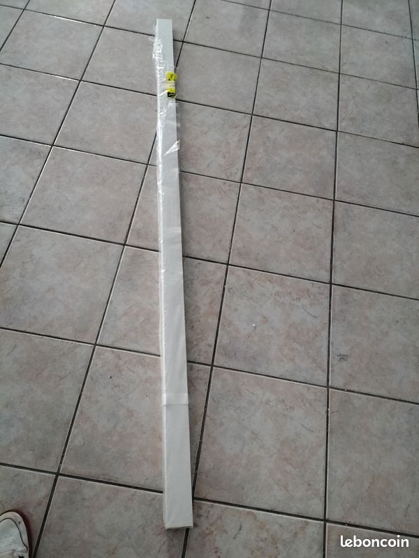 Plinthe blanche (image 2)
