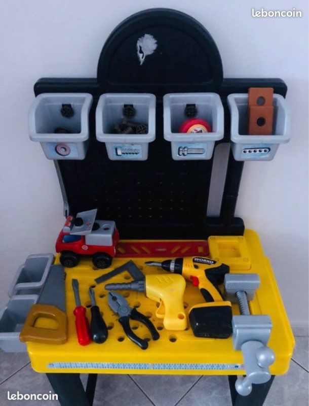 Établi Smoby avec accessoires (image 2)
