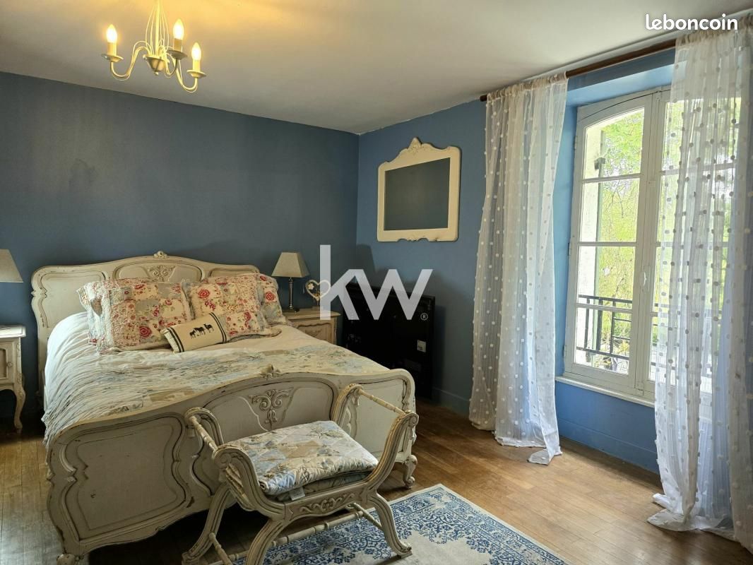 Moulin 8 pièces 240 m² - Saint-Paul-Lizonne 24320 (image principale 7)