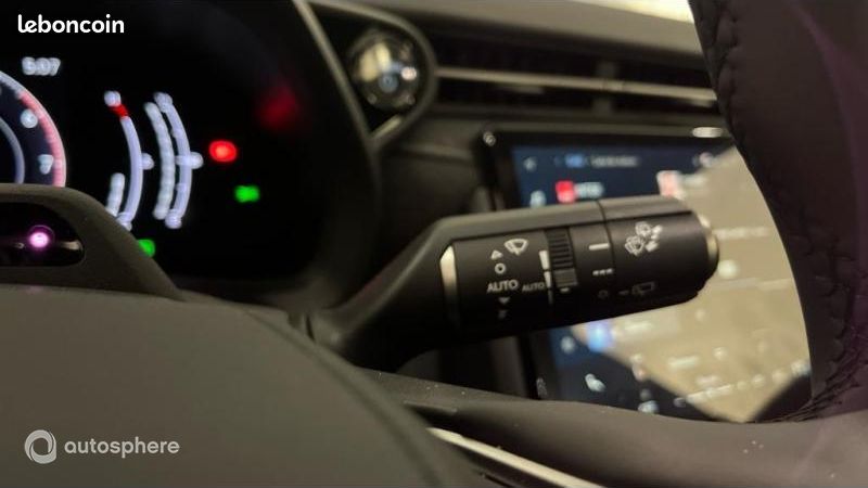 Lexus Lbx 1.5 136ch Business Plus 2WD MY26 (image 24)
